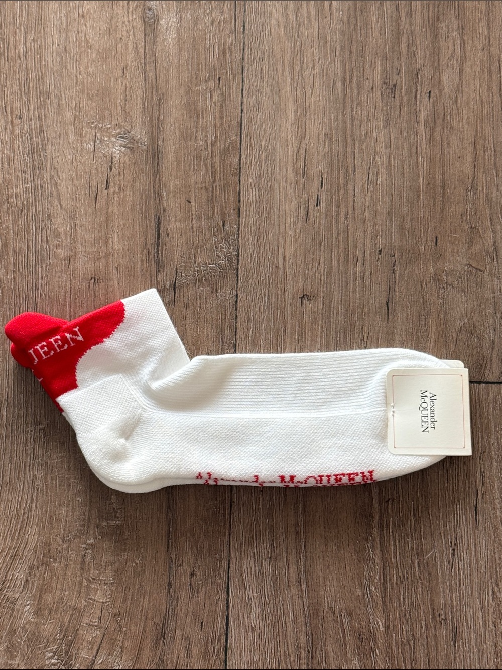 Alexander McQueen White Red Logo Ankle Socks Made in Italy NWT One Size‎